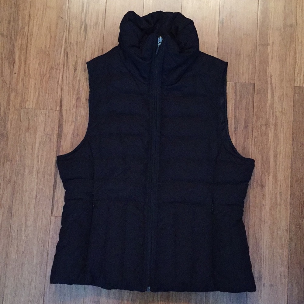 Kenneth Cole Reaction Black Down Vest - Size S/C